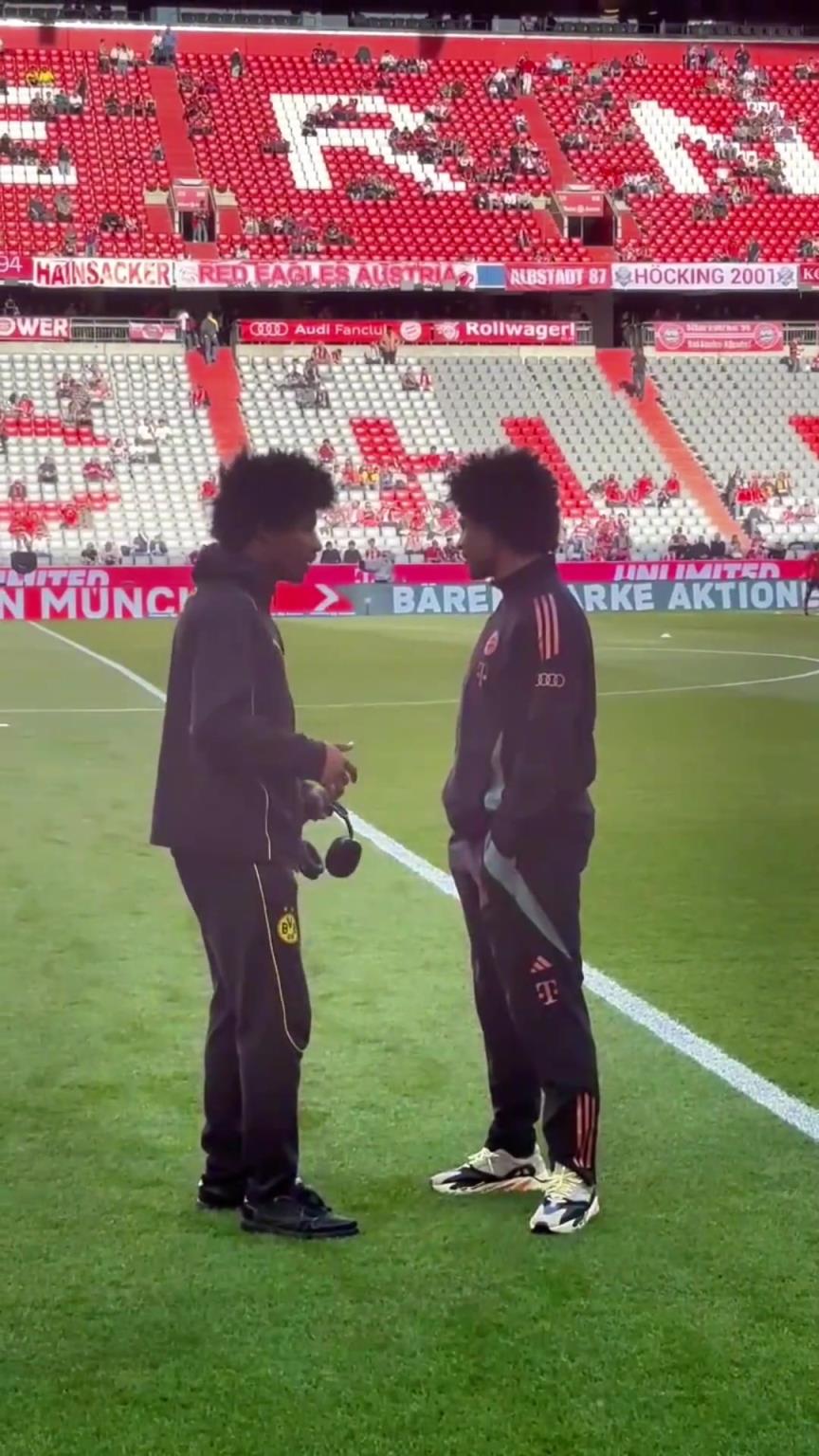 一模一樣的蓬蓬頭！一時(shí)分不清阿德耶米和格納布里了！