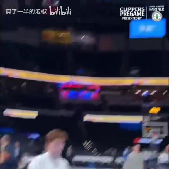 寶藏球員！你覺得小瓊斯能延續(xù)去年季后賽的亮眼表現(xiàn)嗎？